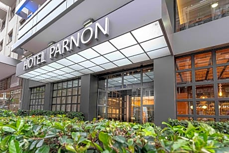 Parnon Hotel