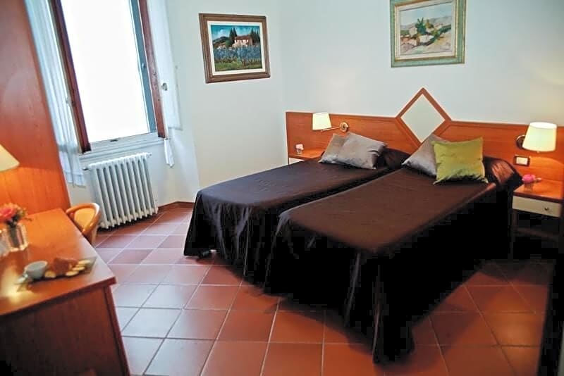 Maxim Firenze