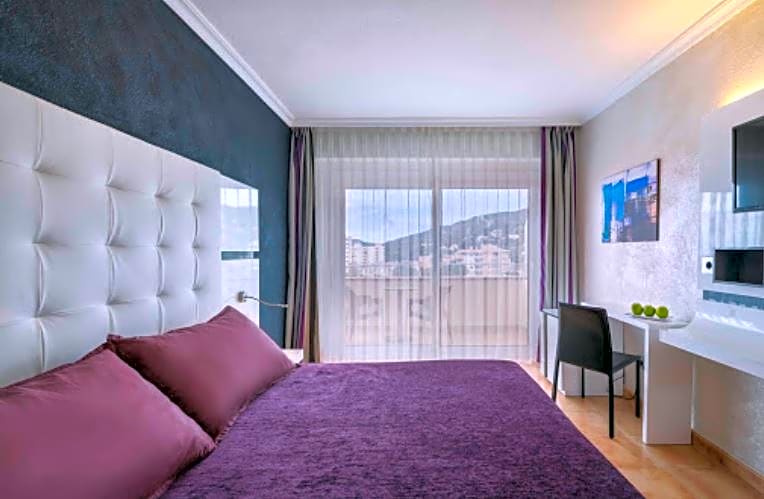 Salles Hotels Marina Portals