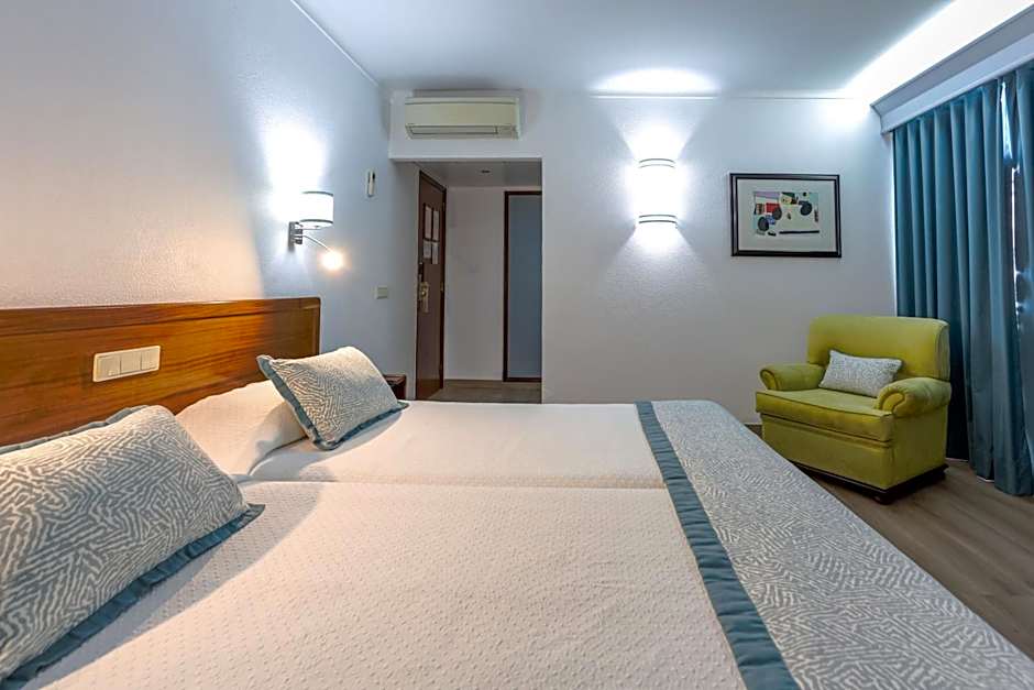 Hotel Arangues