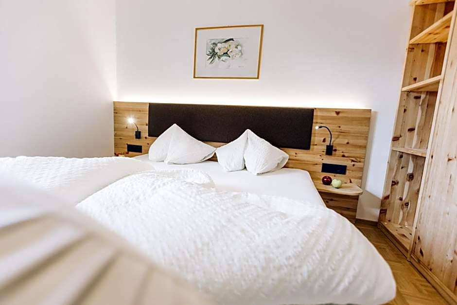 Amplatz 1523 - B&B and Suites