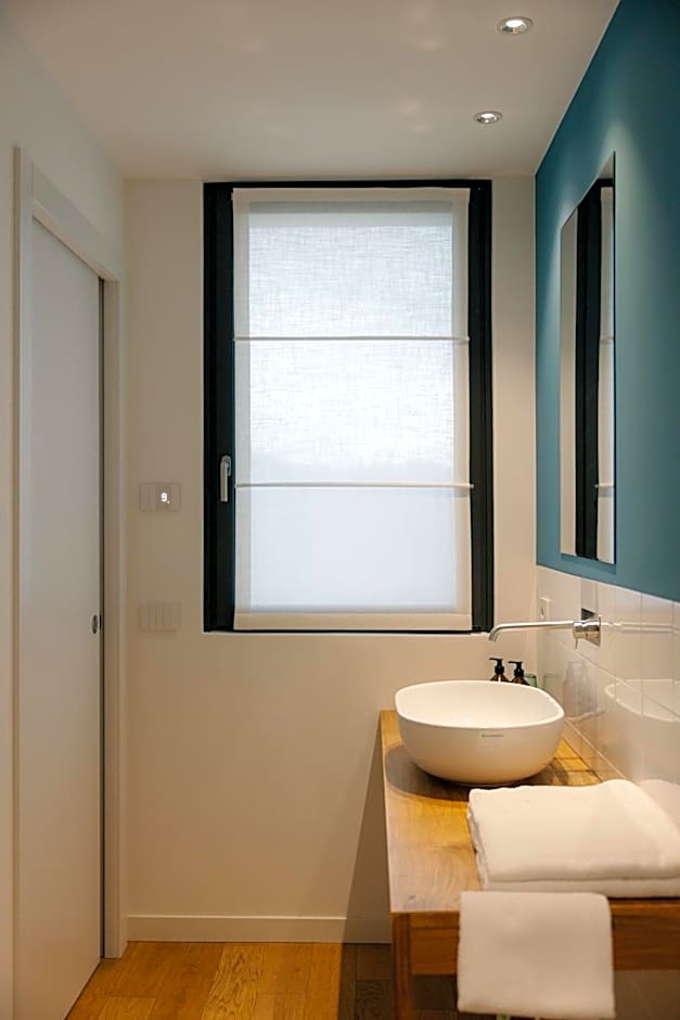 Stilla Rooms & Contemporary Cuisine