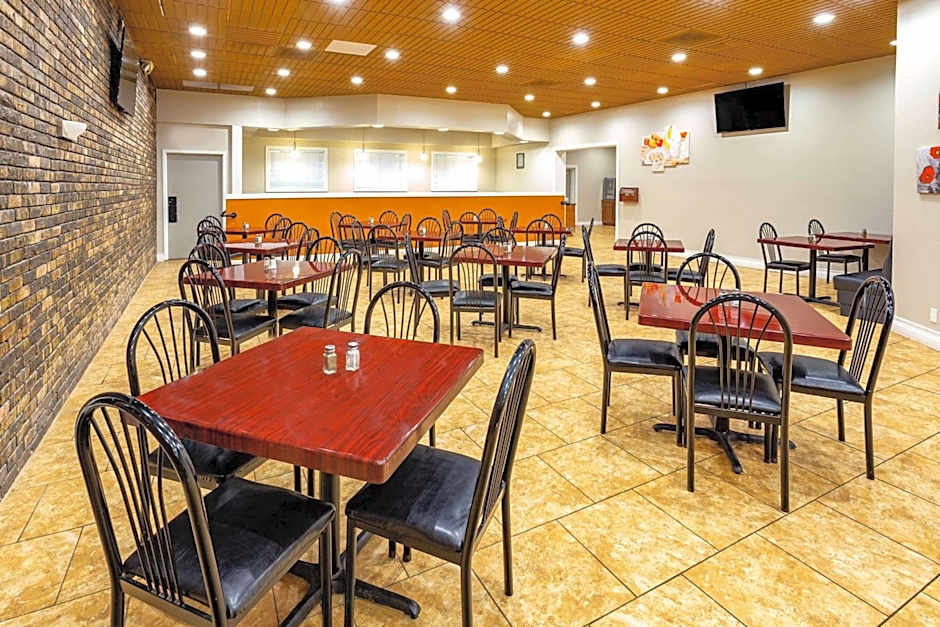 AmericInn by Wyndham Janesville