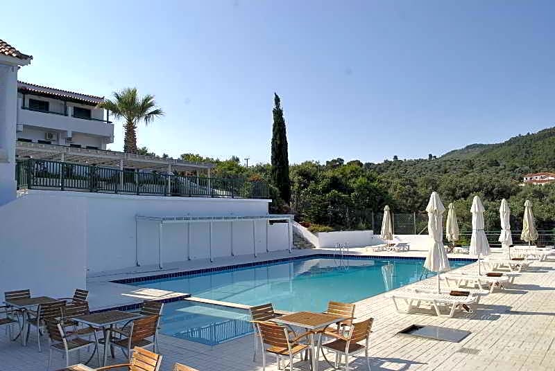 Skiathos Club Hotel & Suites