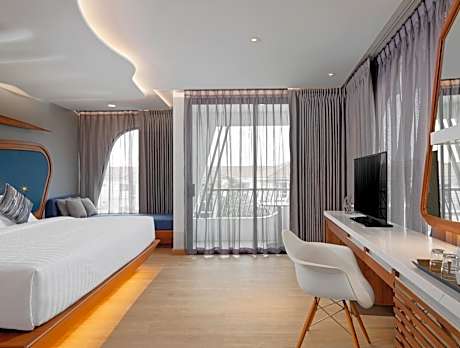 Deluxe Double or Twin Room