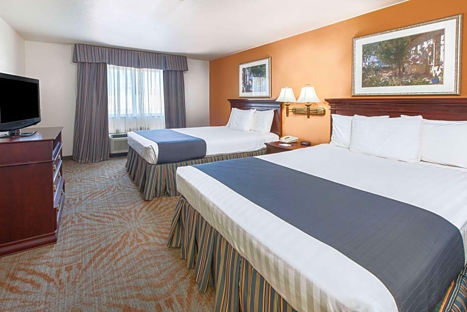 Super 8 by Wyndham Lubbock West