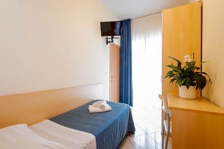 Budget Single Room