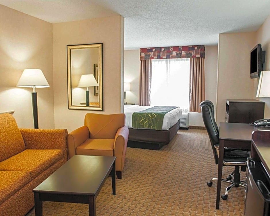 Comfort Suites Southport