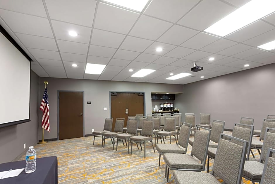 Hampton Inn By Hilton Pittsburgh/West Mifflin