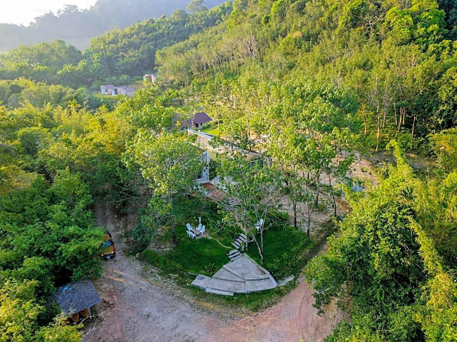 สวนลุงวรRanongGlamping