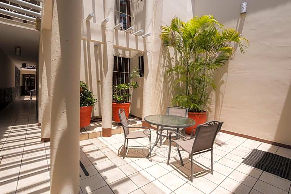 HOTEL NIUT-JA