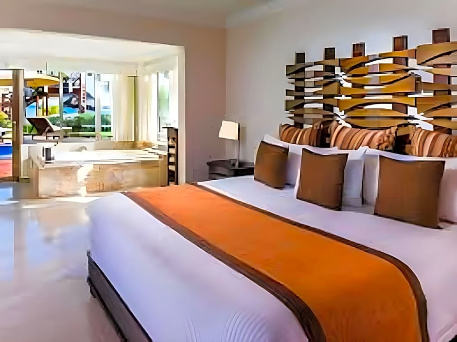 El Dorado Seaside Suites - Catamaran Cenote & More Inclusive- Adults Only