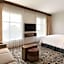 Embassy Suites By Hilton San Antonio Brooks Hotel - Spa