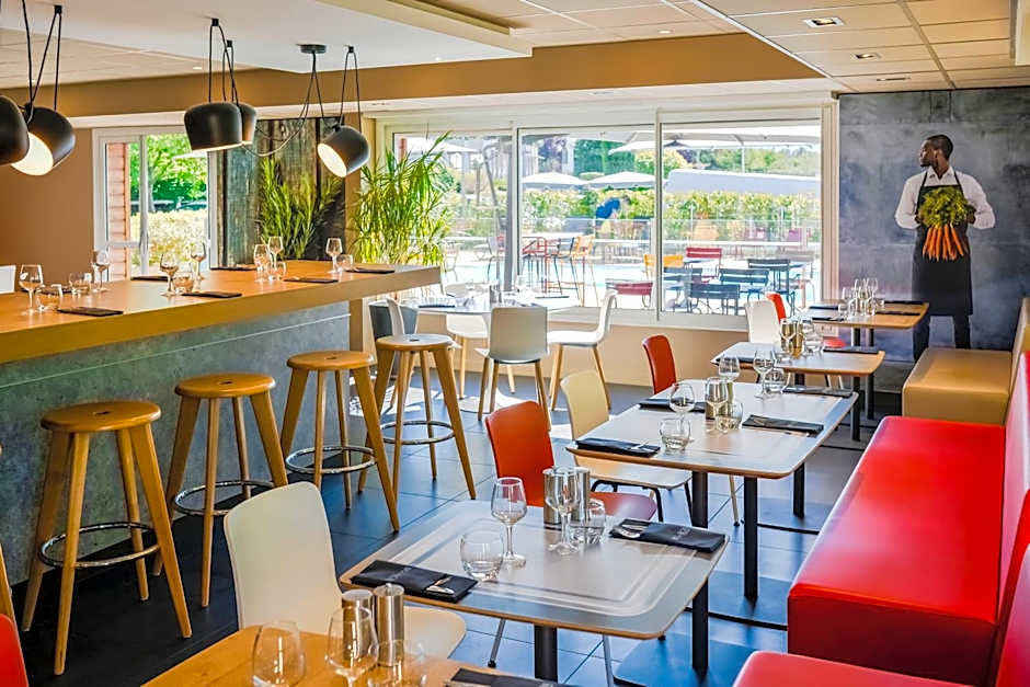 Ibis Roanne Le Coteau Hotel Restaurant