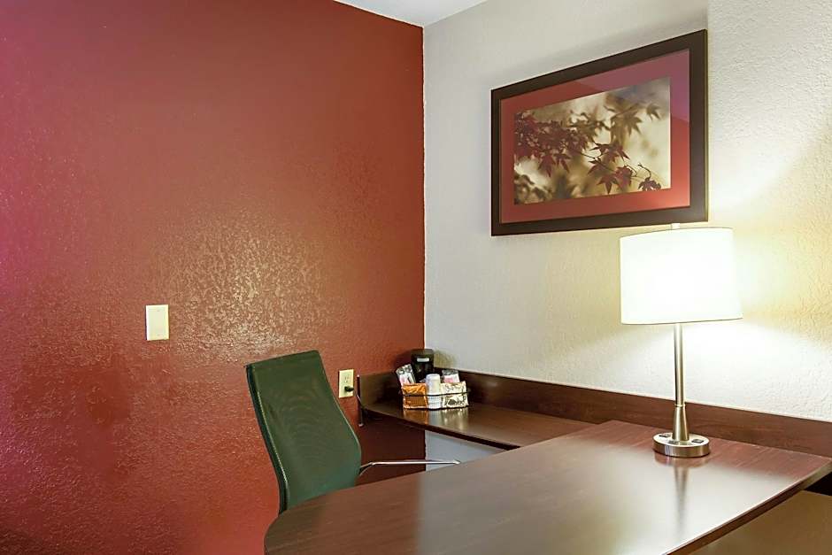 Red Roof Inn Grand Rapids Airport