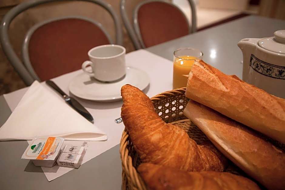 Hotel des Pyrenees - Entre Bastille et Nation