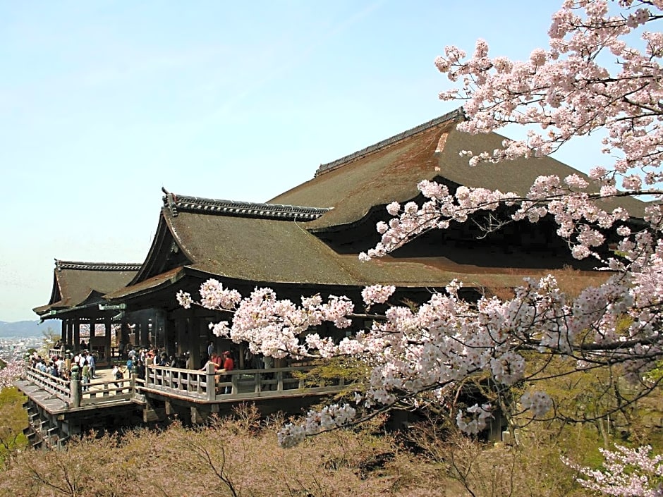Sotetsu Fresa Inn Kyoto-Shijokarasuma