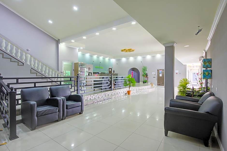 Airport Suites Hotel