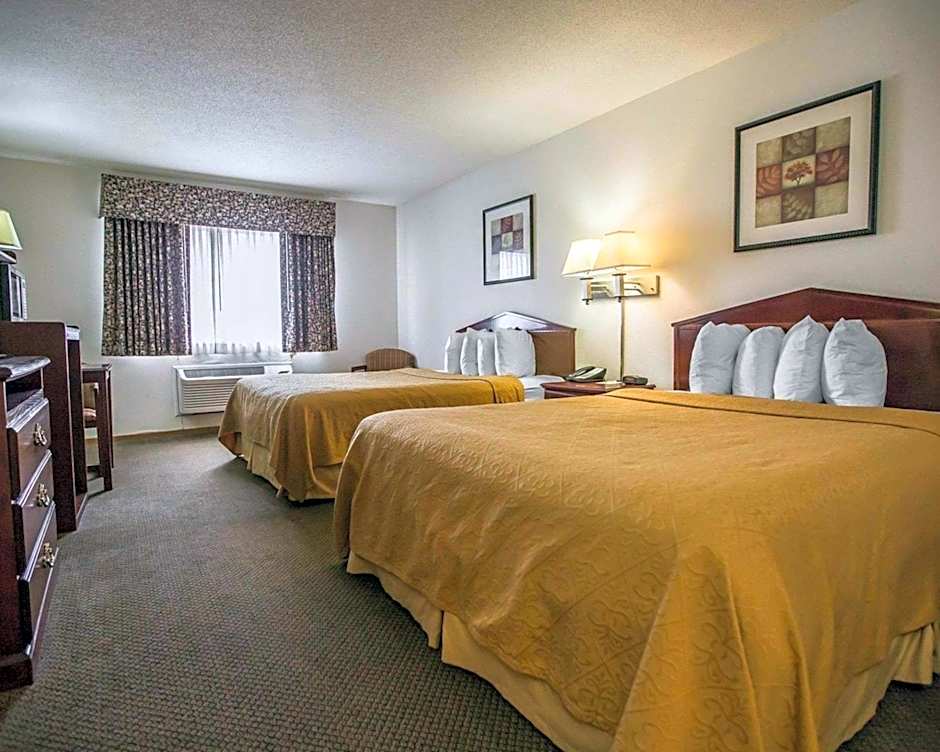 Quality Inn Peru near Starved Rock State Park