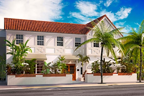 Life House, South of Fifth