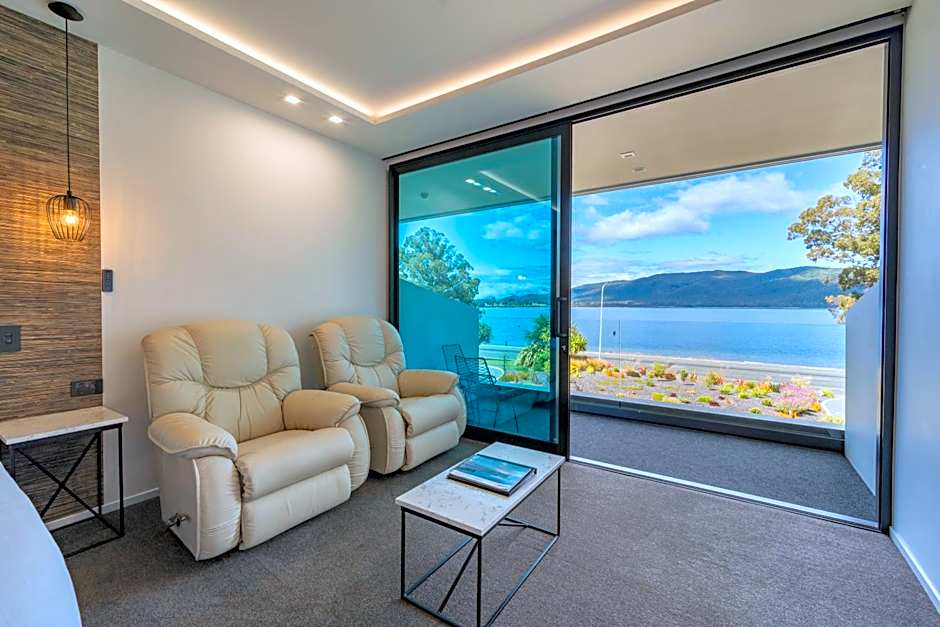 Fiordland Lakeview Motel and Apartments