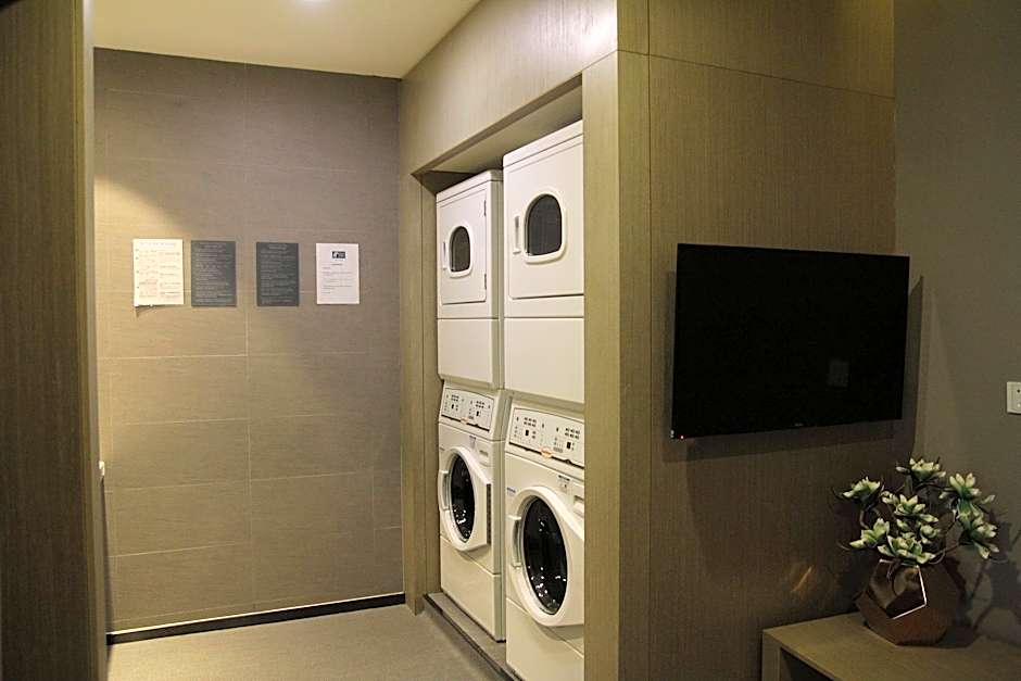 Holiday Inn Express Yingkou Onelong Plaza By IHG