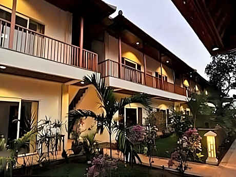 Aquarius Beach Hotel
