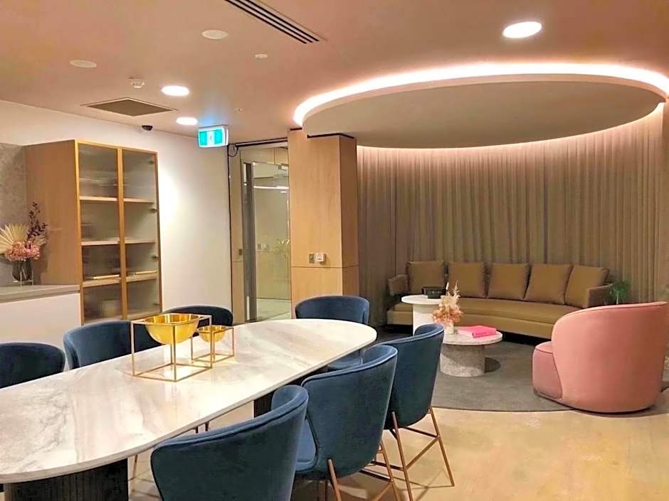 Skygarden Luxury Condo