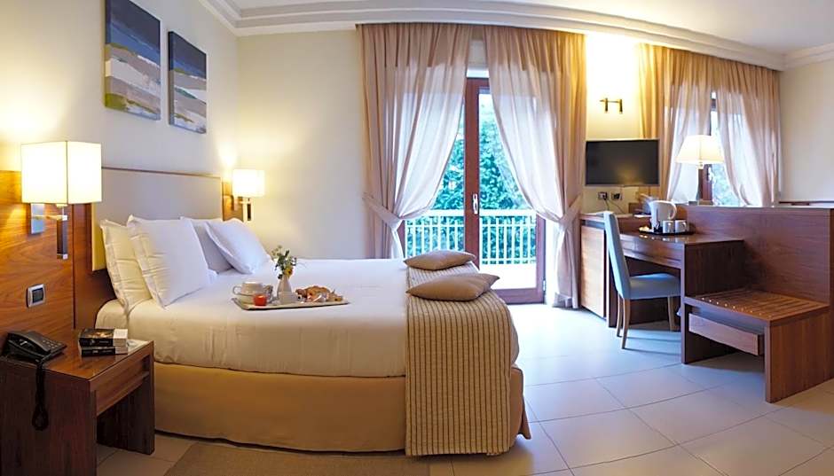 Suites & Residence Hotel