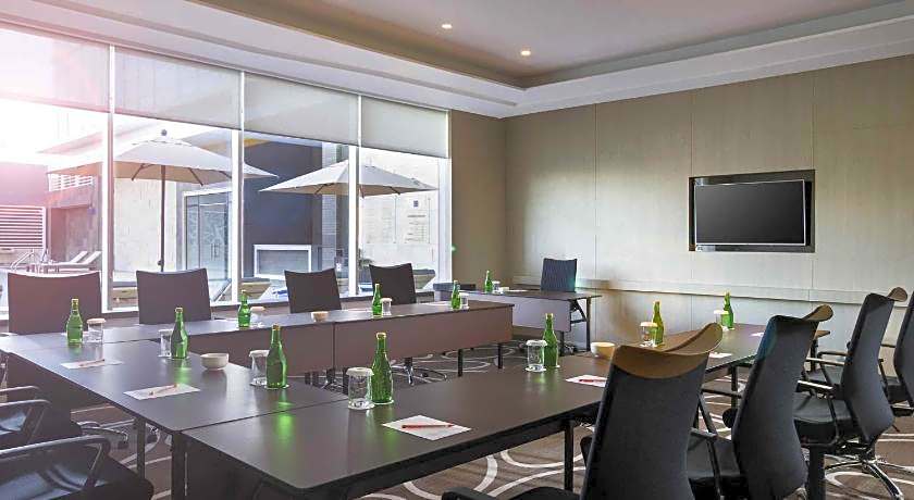 Novotel Makassar Grand Shayla Hotel