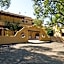Sagebrush Inn & Suites