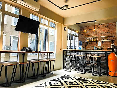 The Good Travelers Hostel - KL Airport