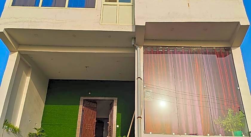 OYO  Ananya Hotel & AYURVEDA HWC