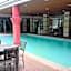 Townhouse Oak Vera Hotel Near Clark International Airport