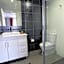 Cattlemans Country Motor Inn & Serviced Apartments