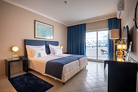 POOL VIEW STANDARD ROOM - SINGLE USE