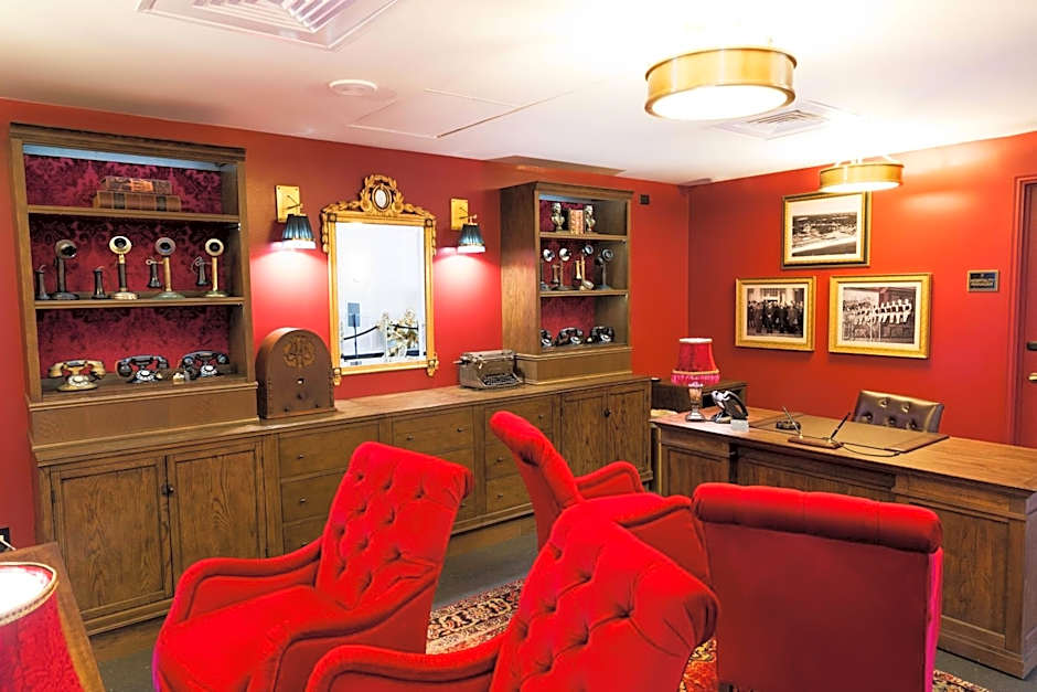 The Historic Cavalier Hotel and Beach Club, Autograph Collection