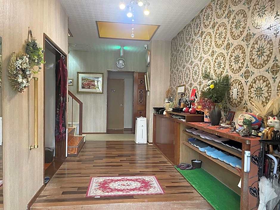 Kami House