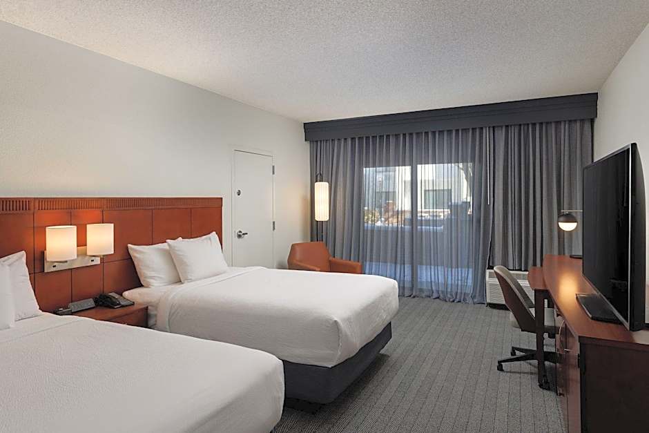 Courtyard by Marriott Denver Central Park