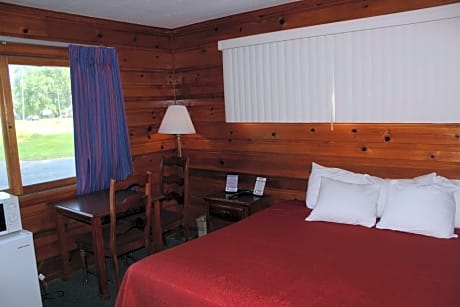 Standard King Room - Non-Smoking