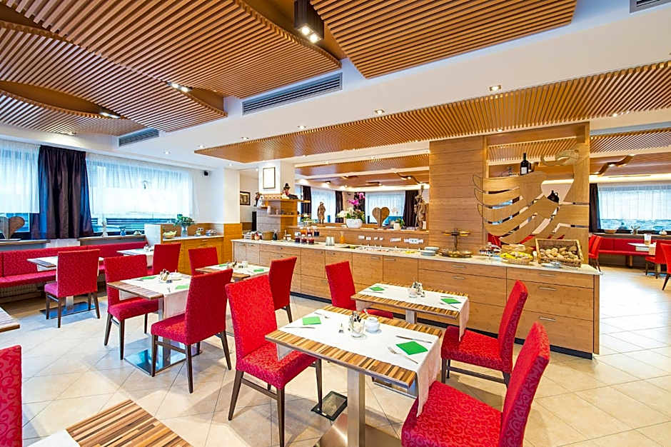 Hotel Zum Tiroler Adler