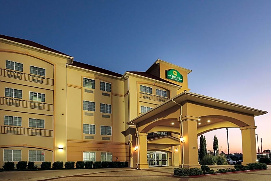 La Quinta Inn & Suites by Wyndham Dallas Hutchins