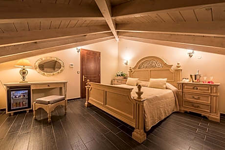 Superior Suite with Sauna use