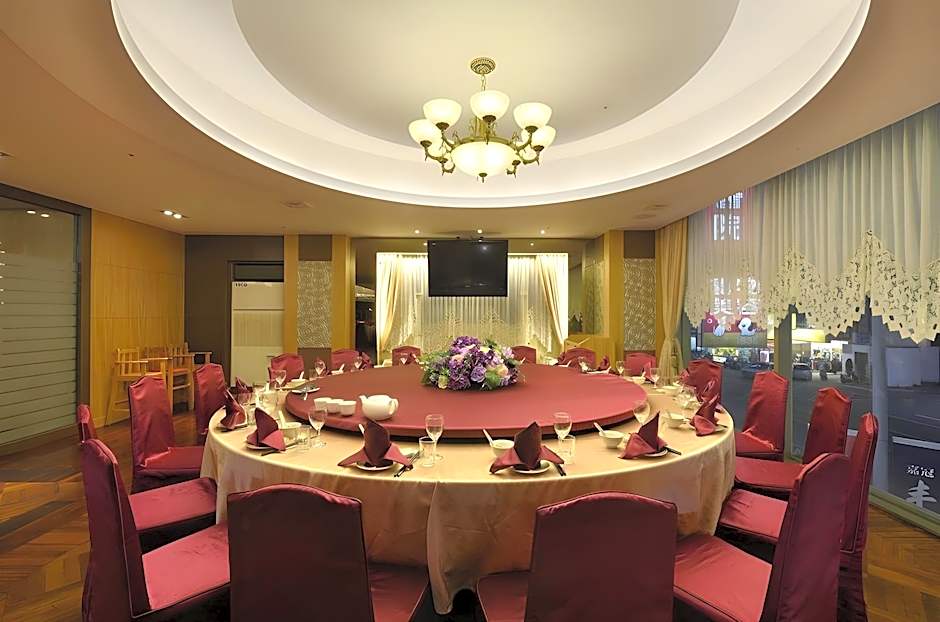 Ever Delightful Business Hotel
