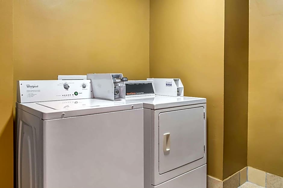 Quality Inn I-74 Batesville