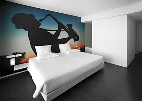 Suite with Spa Access