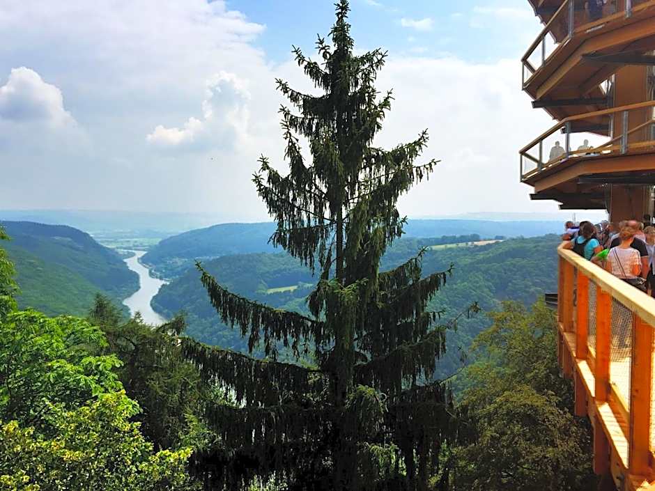 UNO Hotel Chapeau Noir - Free Parking