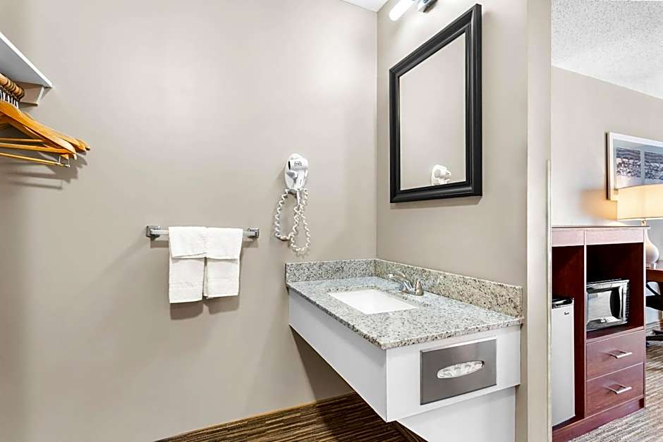 Quality Inn & Suites Gorham White Mountains