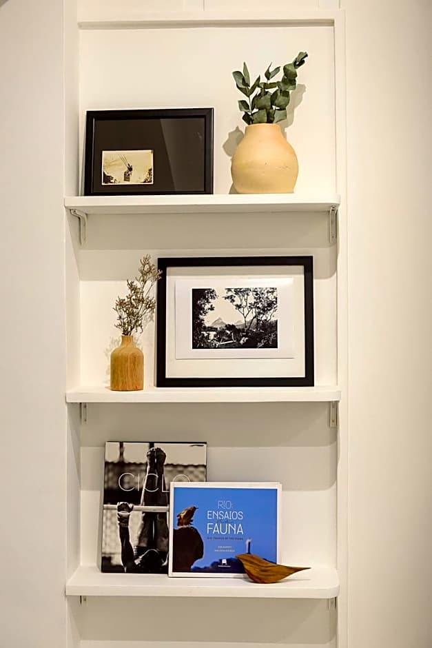 Apartamento Moderno a 300 m da Praia do Leblon