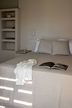 Studio Apartment with Balcony